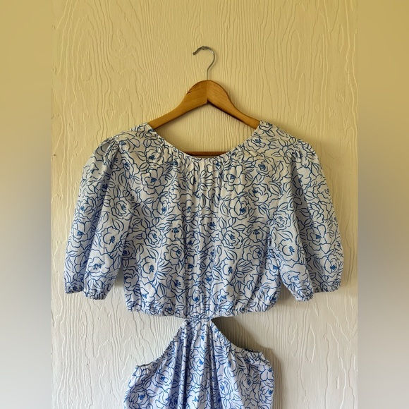 Faithful the Brand Martine Floral Print Alessandria
Midi Cut Out Floral Dress - Picture 6 of 16